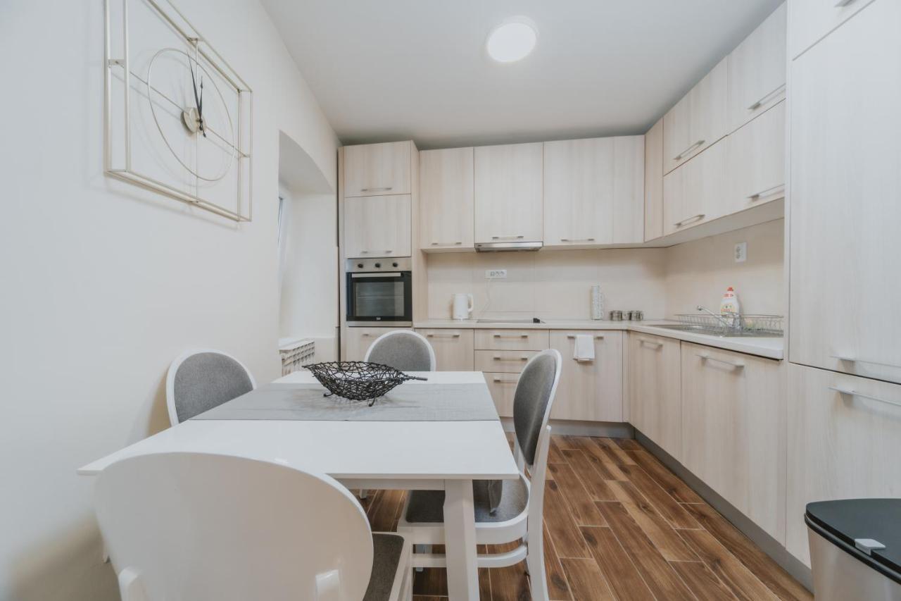 Regina Apartments Μπούντβα Εξωτερικό φωτογραφία