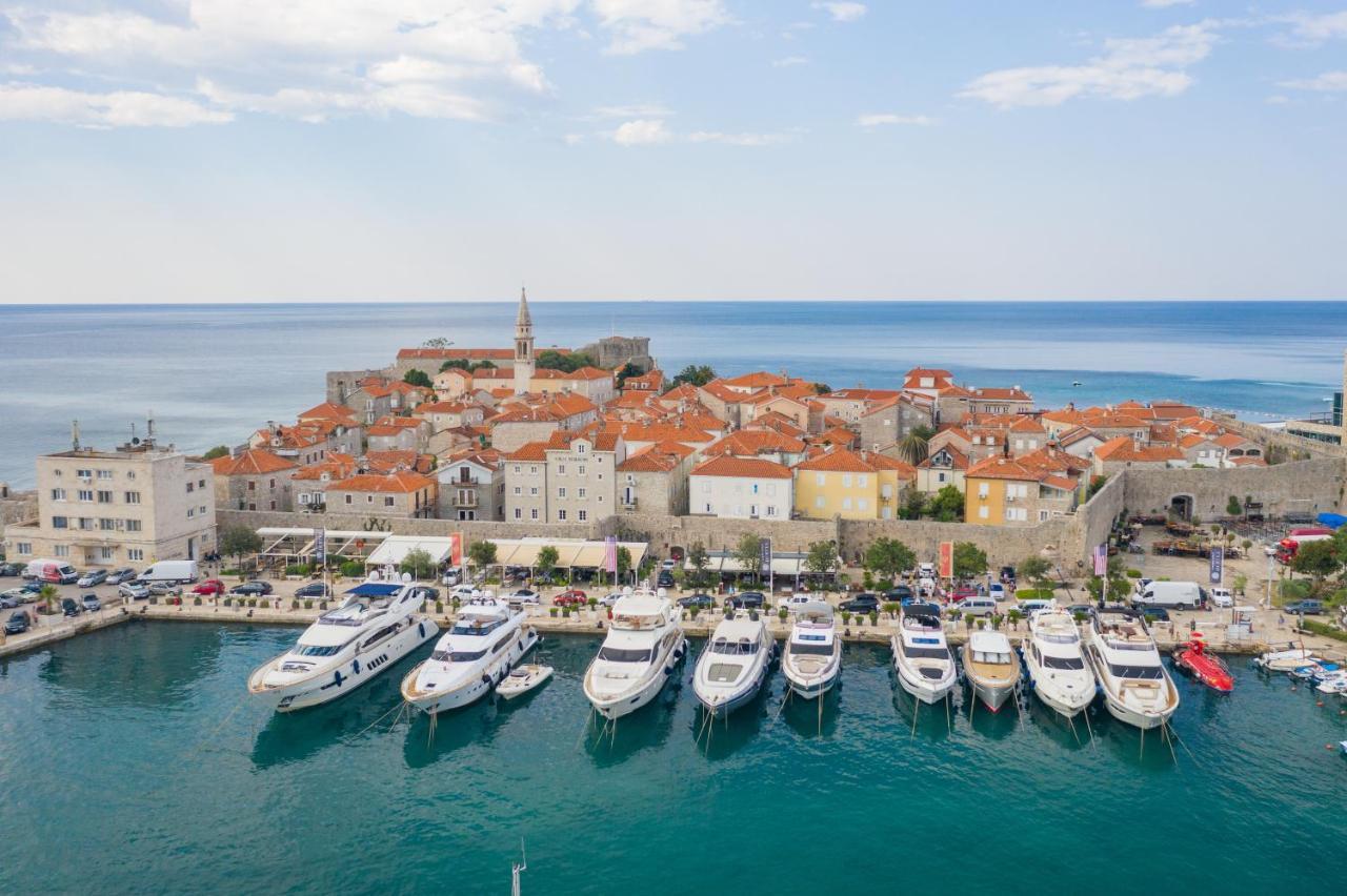 Regina Apartments Μπούντβα Εξωτερικό φωτογραφία